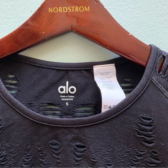 Alo Yoga Wanderer Long Sleeve Size Small - Picture 2 of 4